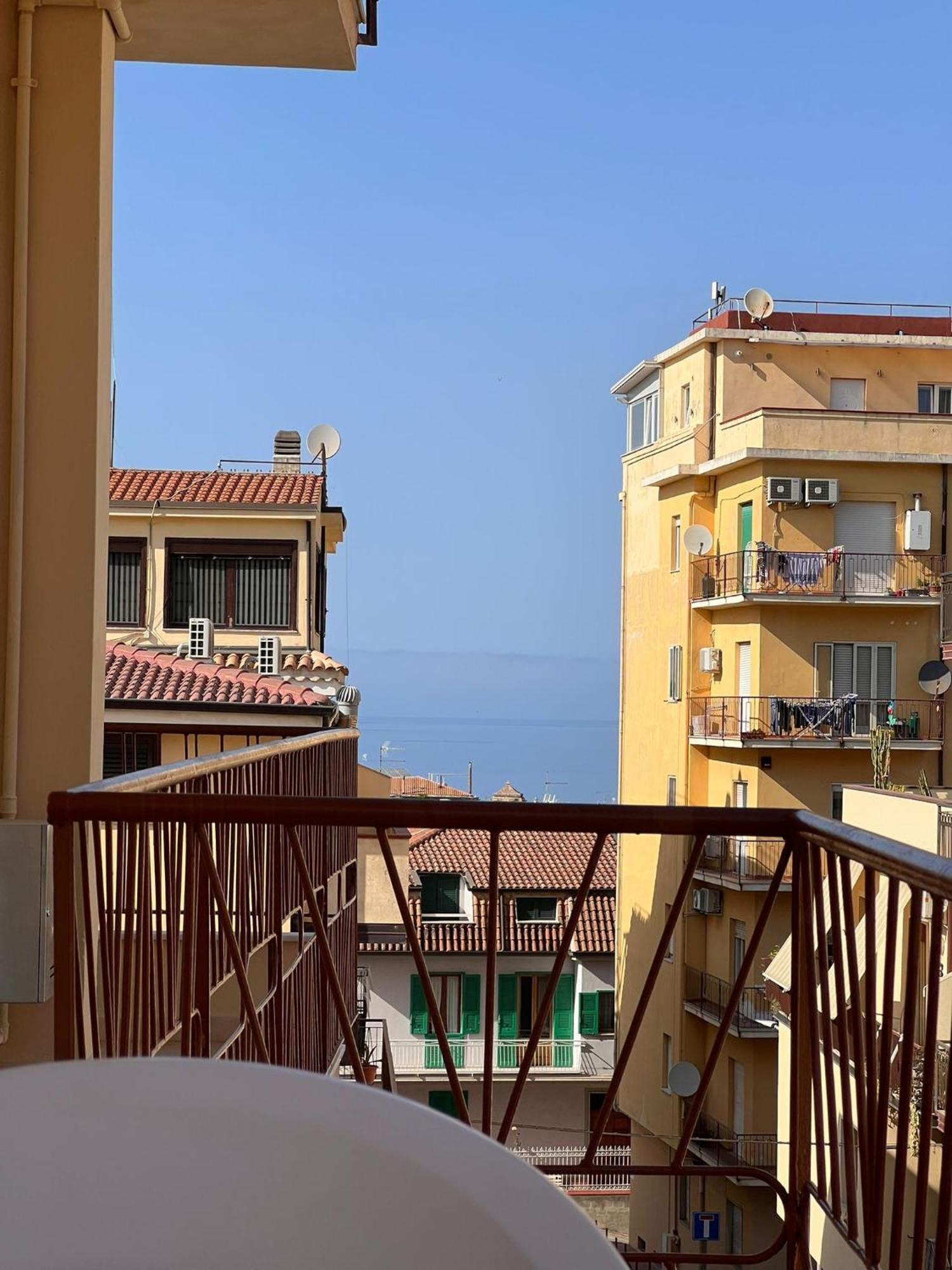 ホテル Porta Sul Mare トロペーア エクステリア 写真