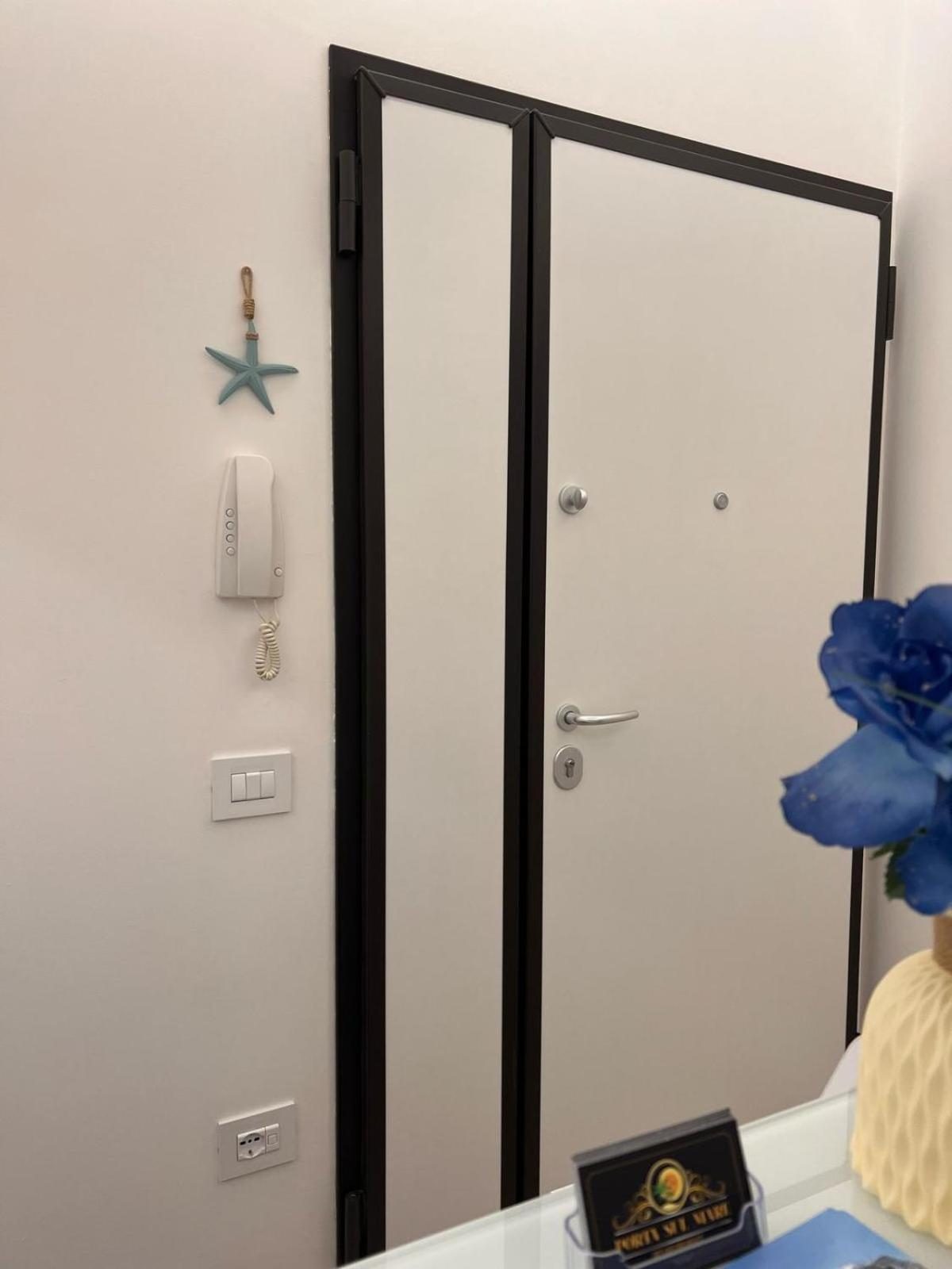 ホテル Porta Sul Mare トロペーア エクステリア 写真